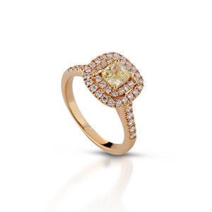  Anello Crivelli in Oro Rosa, Diamanti e Diamante Fancy Centrale con taglio cabochon