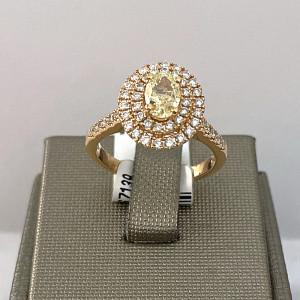  Anello Crivelli in Oro Rosa, Diamanti e Diamante Fancy Centrale con taglio ovale