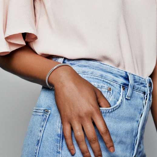 Pandora Moments Bracciale Rigido con Chiusura Scorrevole
