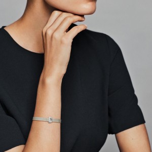 Pandora Reflexions Charm Lettera D