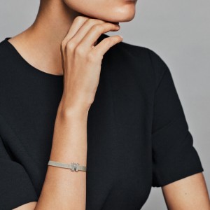 Pandora Reflexions Charm Lettera H