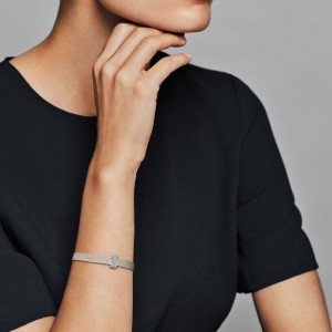 Pandora Reflexions Charm Lettera I