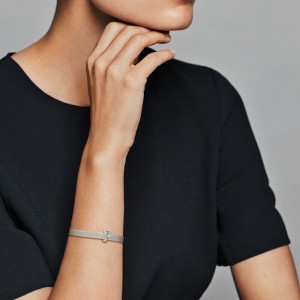 Pandora Reflexions Charm Lettera P