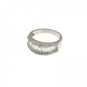 Anello Importante Crivelli Oro Bianco e Diamanti Taglio Baguette