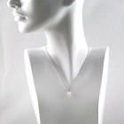 Collana Crivelli in Oro Bianco e Diamanti con Ciondolo a Fiocco di Neve e Perla
